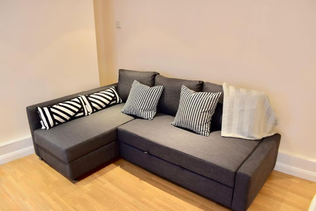 Cosy 1 Bedroom Flat Near The London Eye Bagian luar foto